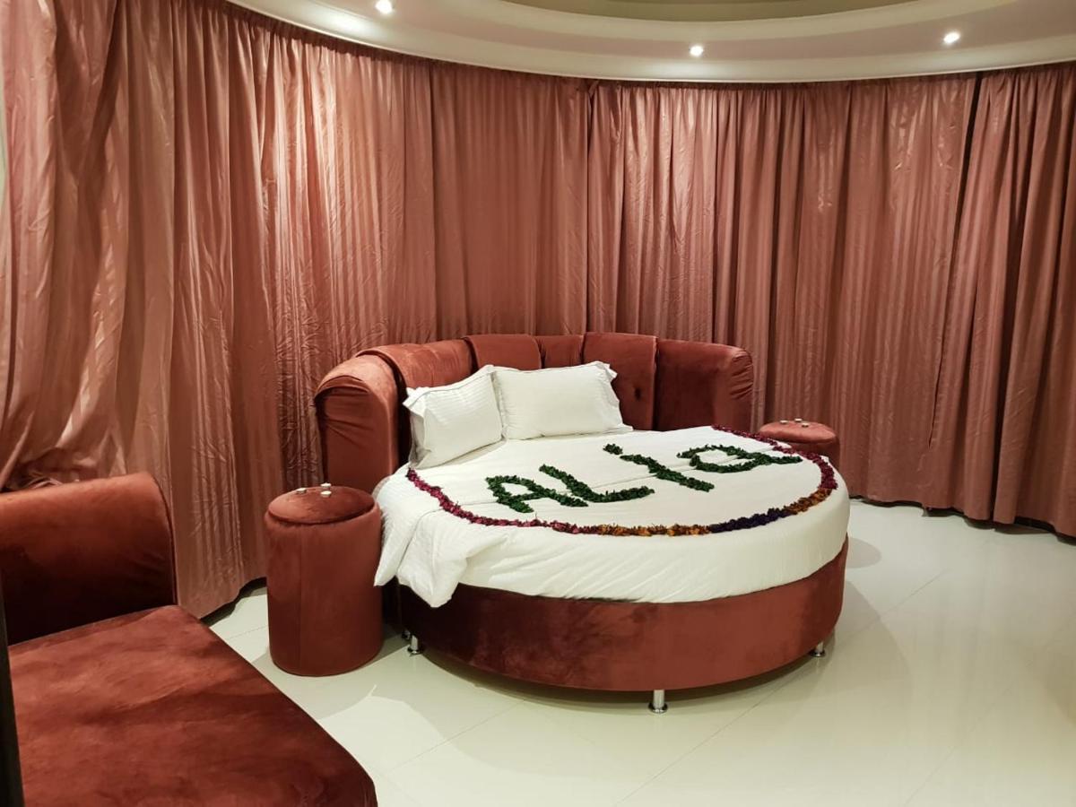 فندق الميثاق بواسطة سما ستار Riyadh Exterior photo